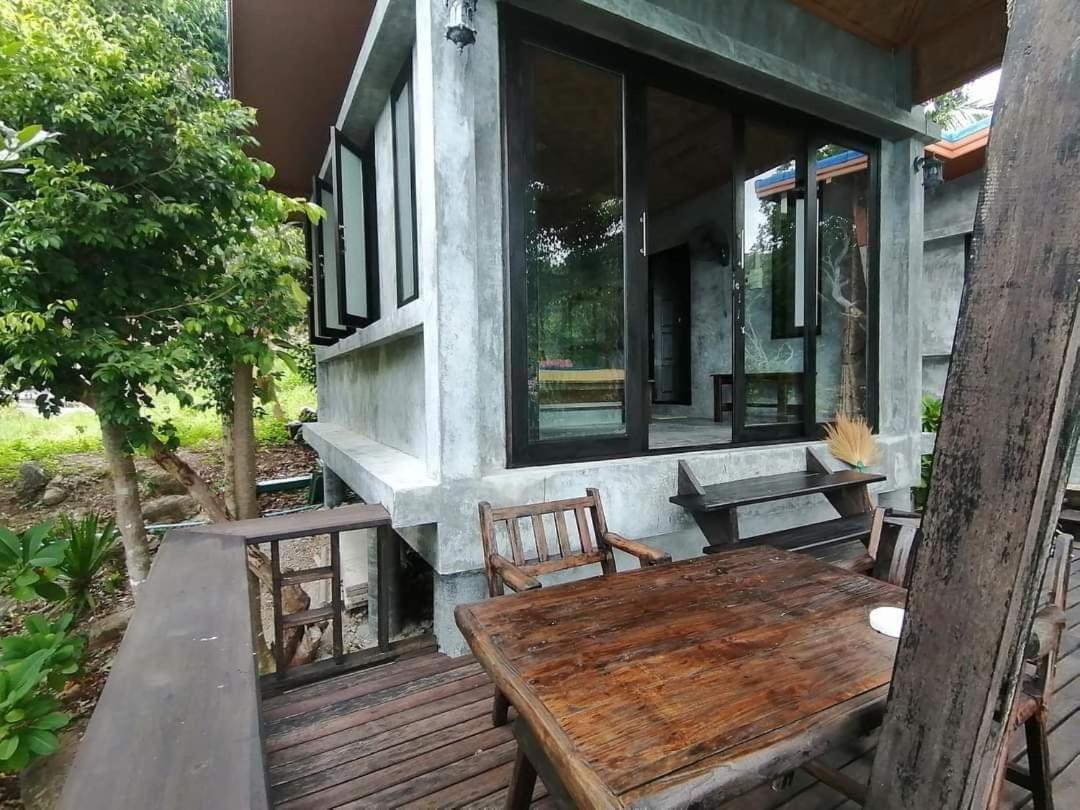 Chabalay Resort Koh Tao Exterior photo